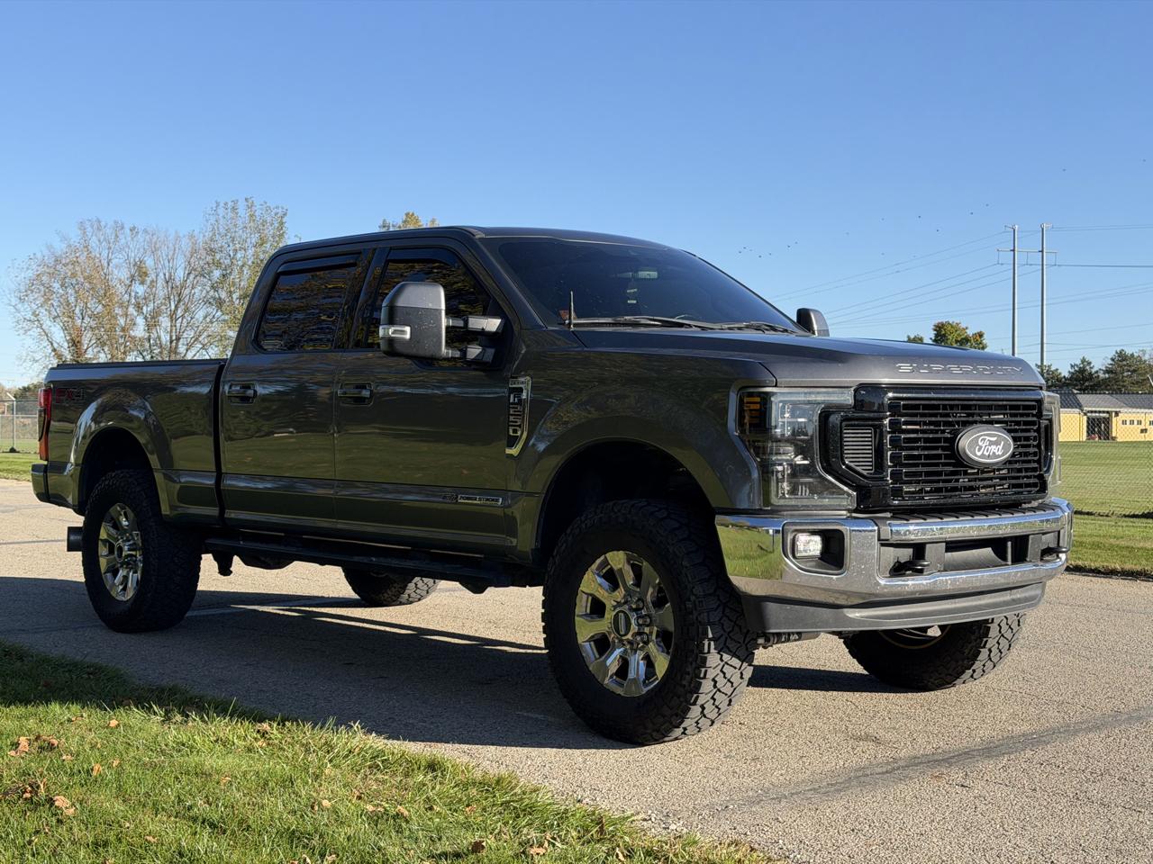 Ford F-250 SD Lariat Crew Cab 4WD 2022