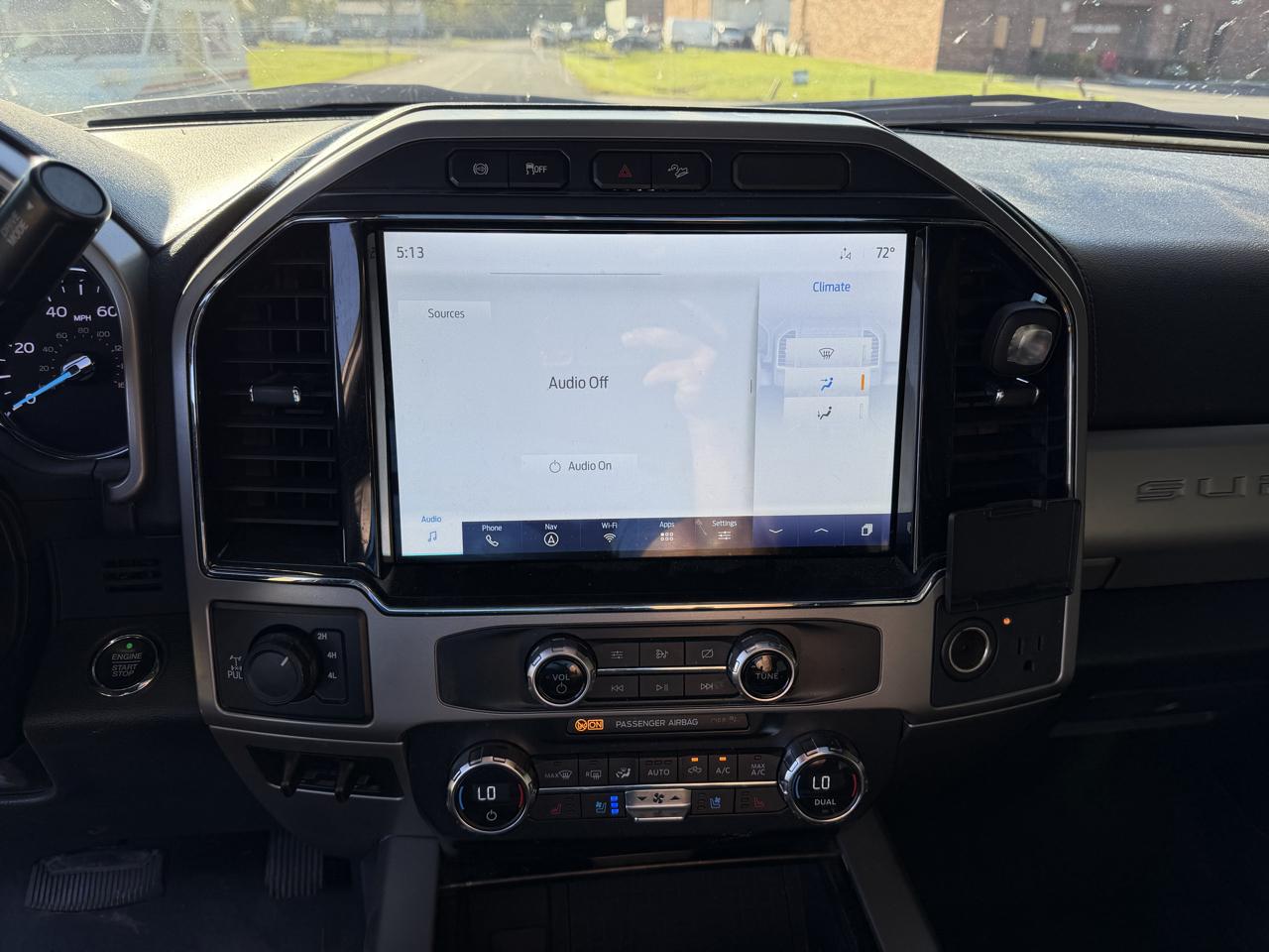 Ford F-250 SD Lariat Crew Cab 4WD 2022