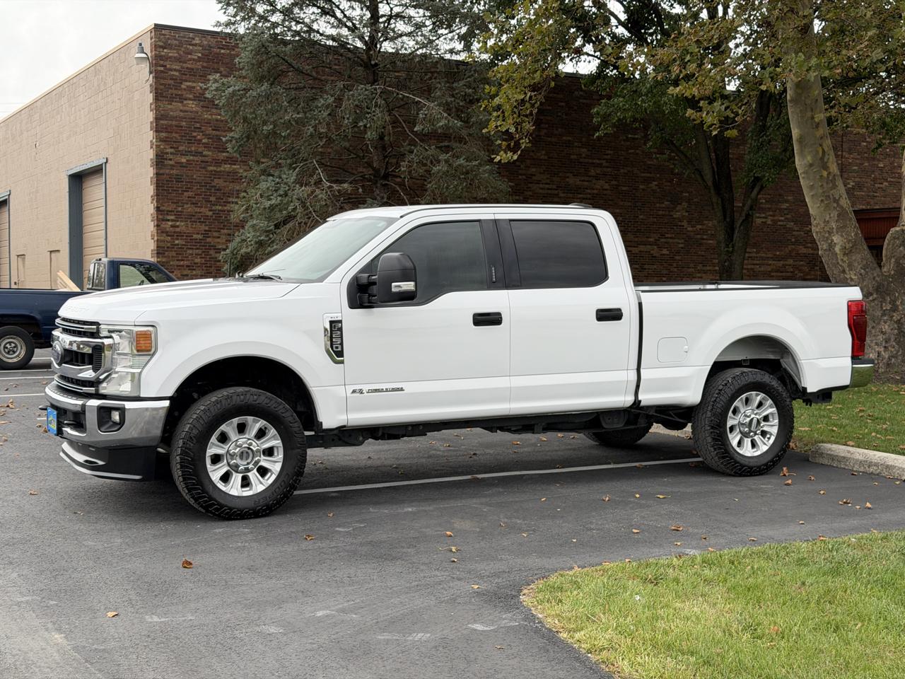 Ford F-250 SD XLT Crew Cab 4WD 2022
