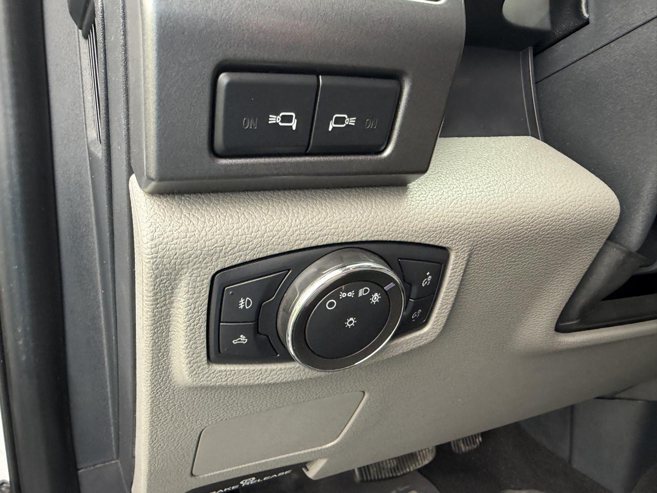 Ford F-250 SD XLT Crew Cab 4WD 2022