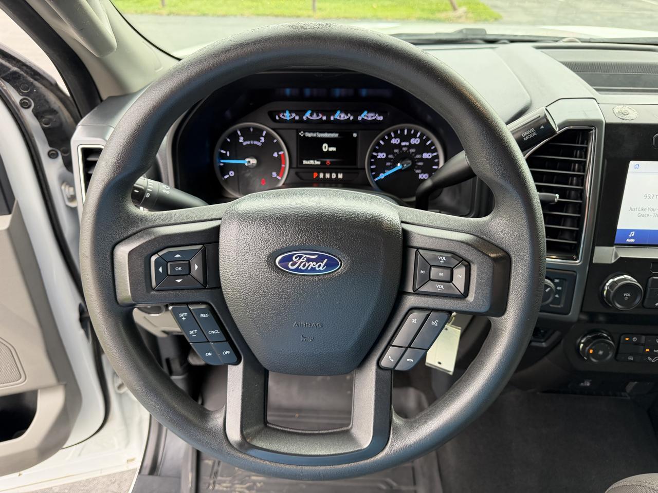 Ford F-250 SD XLT Crew Cab 4WD 2022