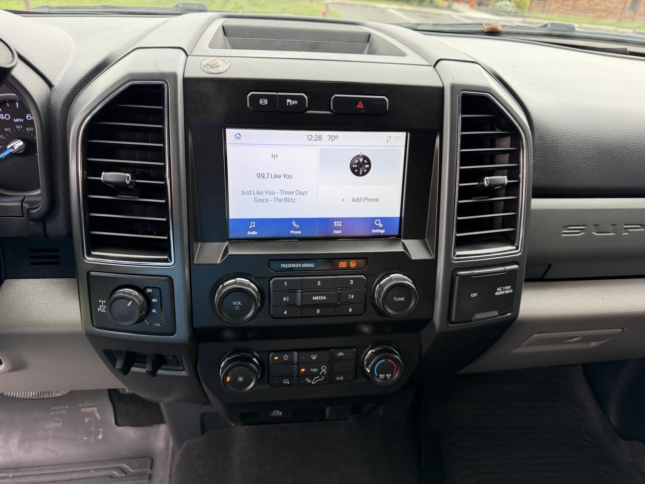 Ford F-250 SD XLT Crew Cab 4WD 2022