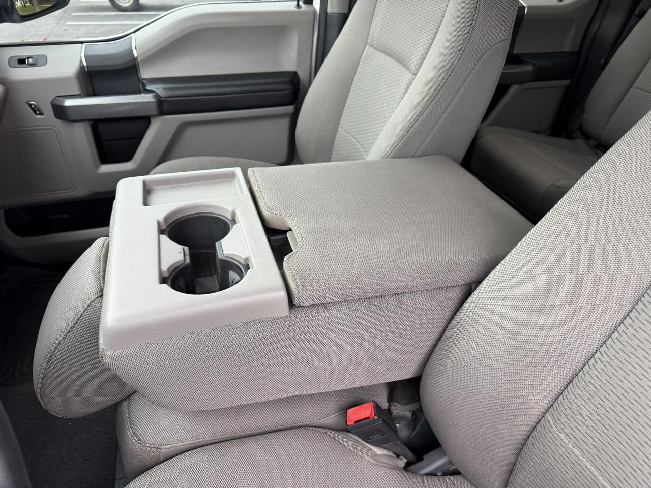 Ford F-250 SD XLT Crew Cab 4WD 2022