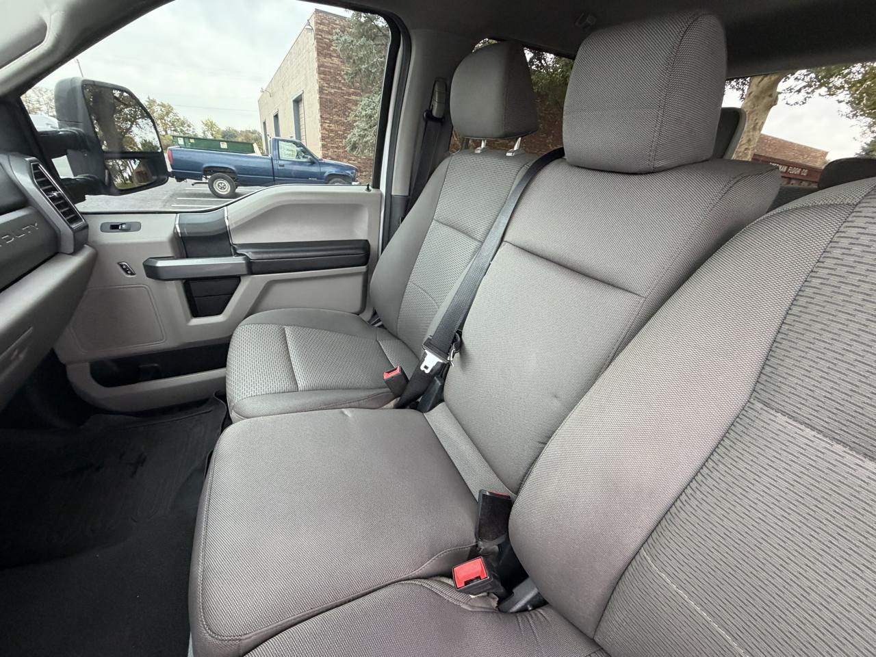 Ford F-250 SD XLT Crew Cab 4WD 2022