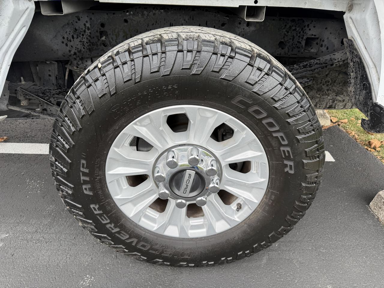 Ford F-250 SD XLT Crew Cab 4WD 2022