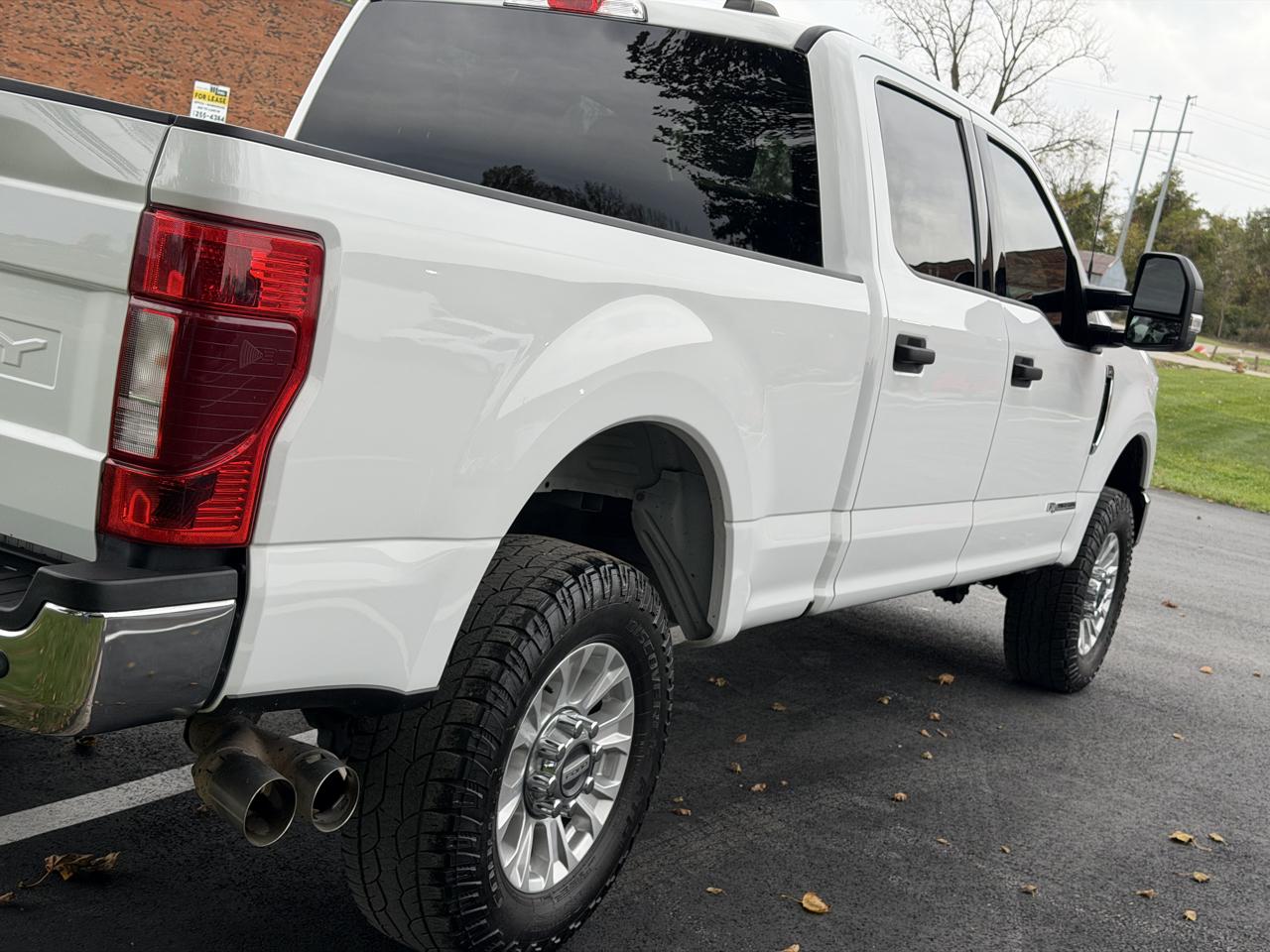 Ford F-250 SD XLT Crew Cab 4WD 2022