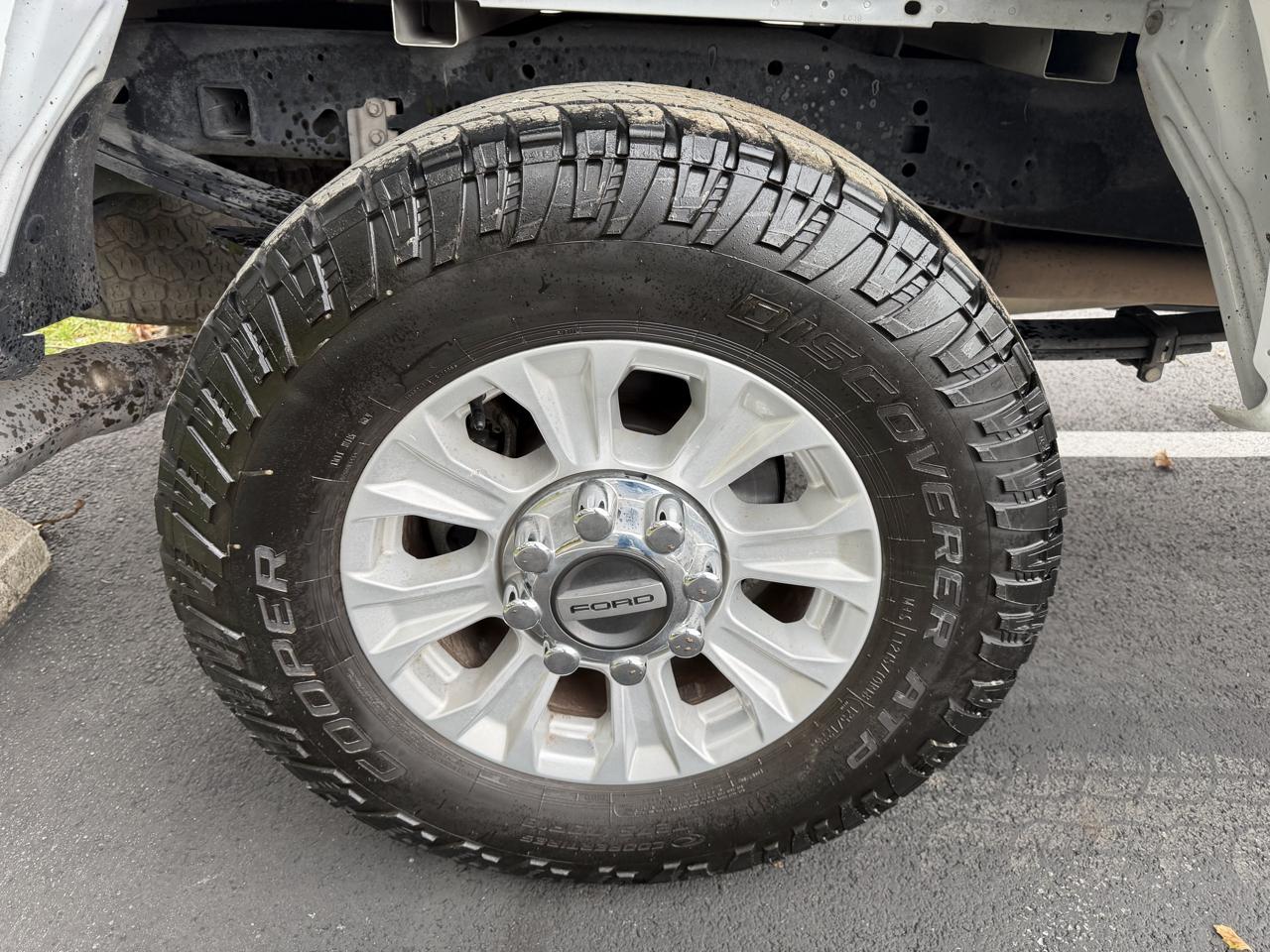 Ford F-250 SD XLT Crew Cab 4WD 2022