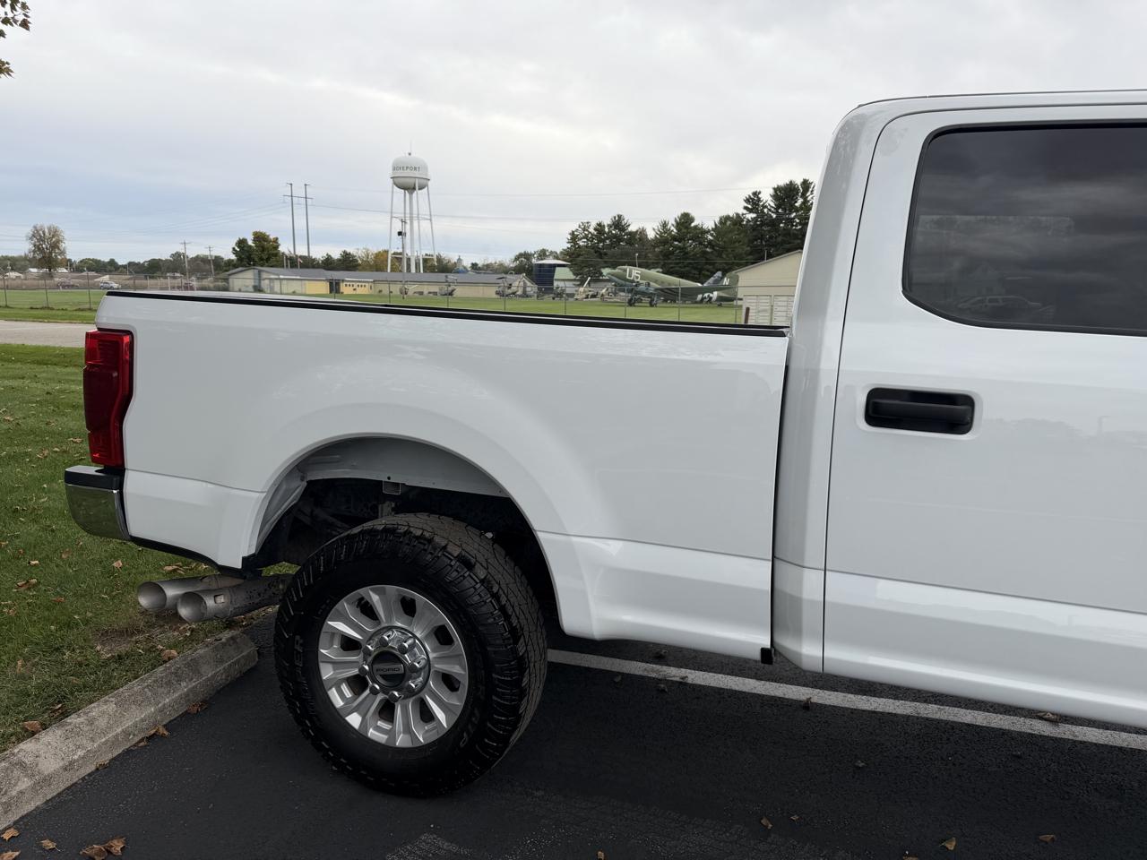 Ford F-250 SD XLT Crew Cab 4WD 2022