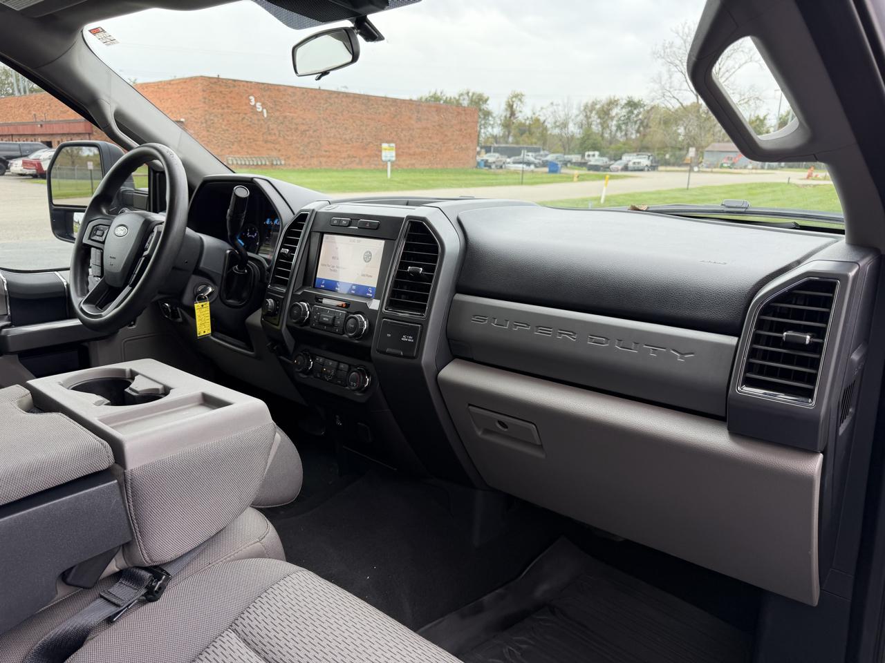 Ford F-250 SD XLT Crew Cab 4WD 2022