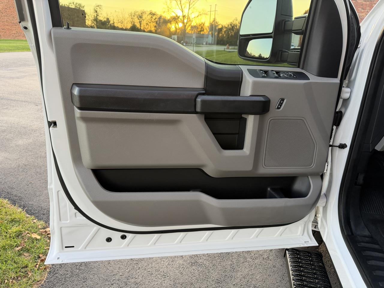 Ford F-250 SD XL Crew Cab 4WD 2020