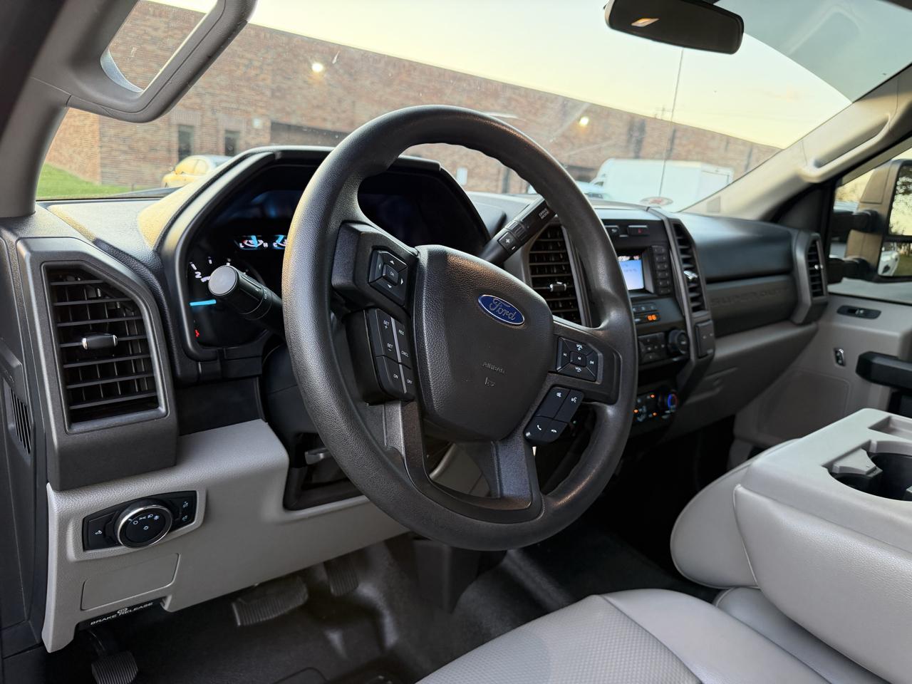 Ford F-250 SD XL Crew Cab 4WD 2020