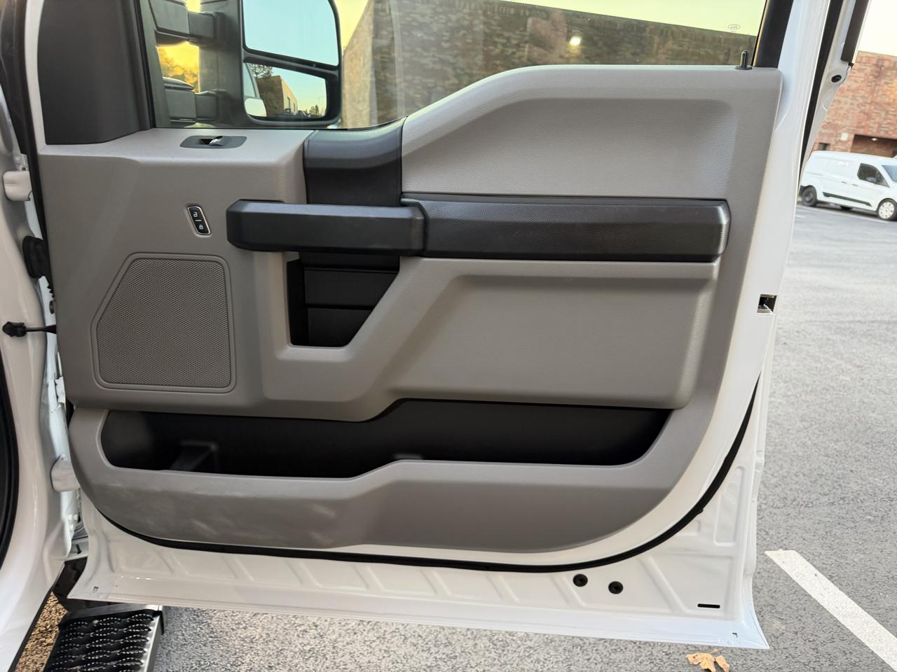 Ford F-250 SD XL Crew Cab 4WD 2020