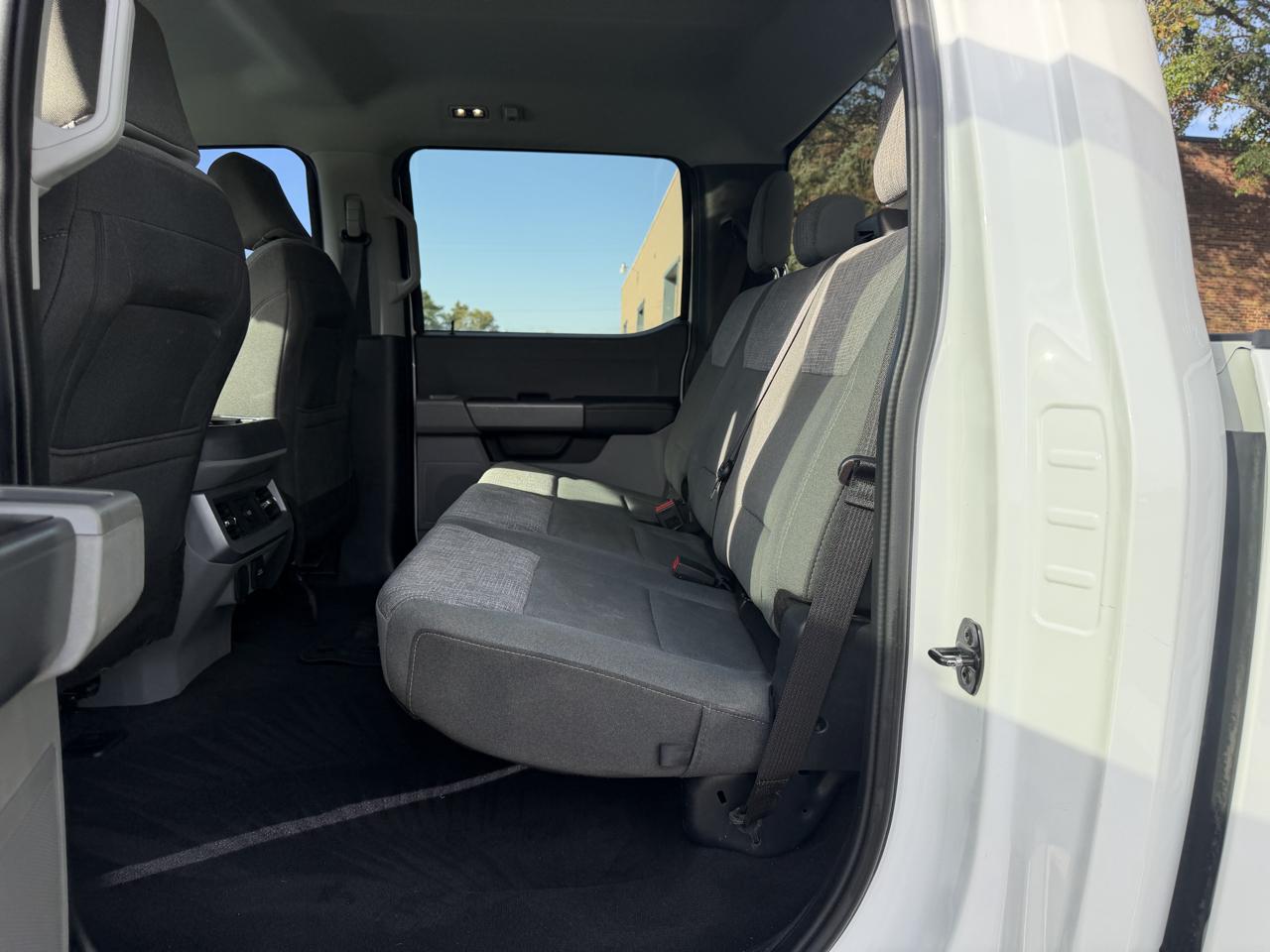 Ford F-250 SD XLT Crew Cab 4WD 2024
