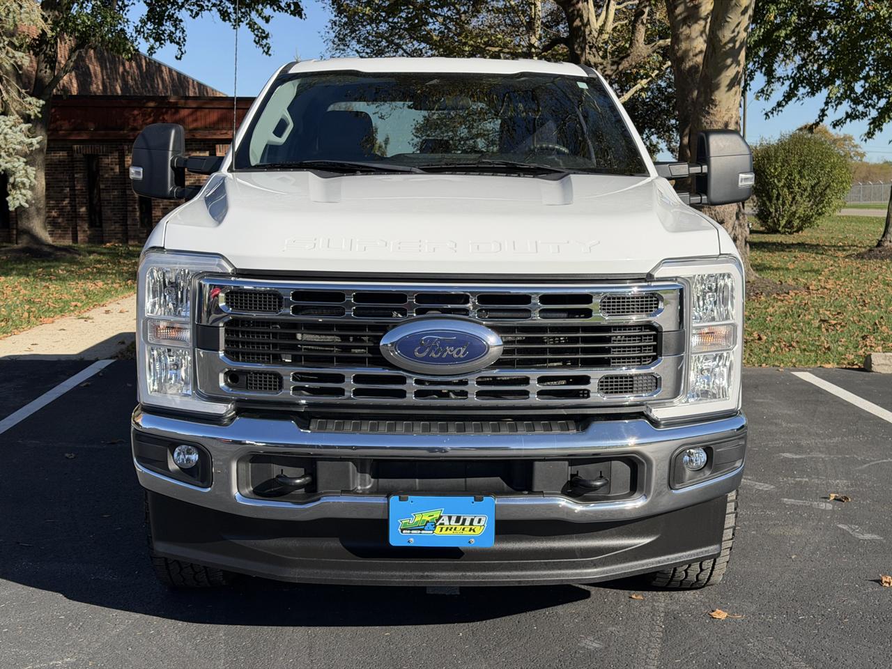 Ford F-250 SD XLT Crew Cab 4WD 2024