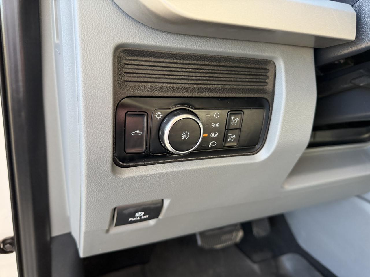 Ford F-250 SD XLT Crew Cab 4WD 2024