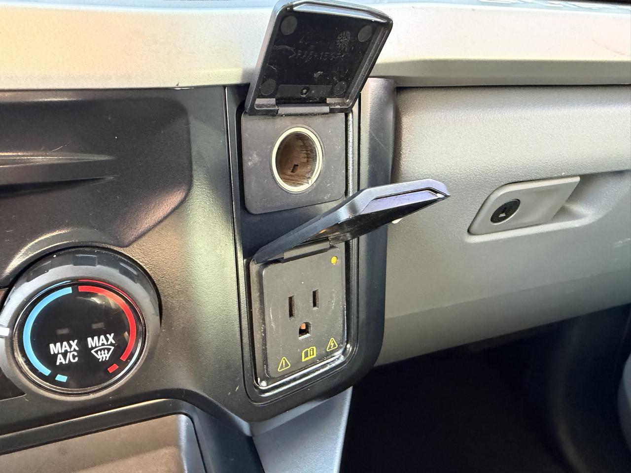 Ford F-250 SD XLT Crew Cab 4WD 2024
