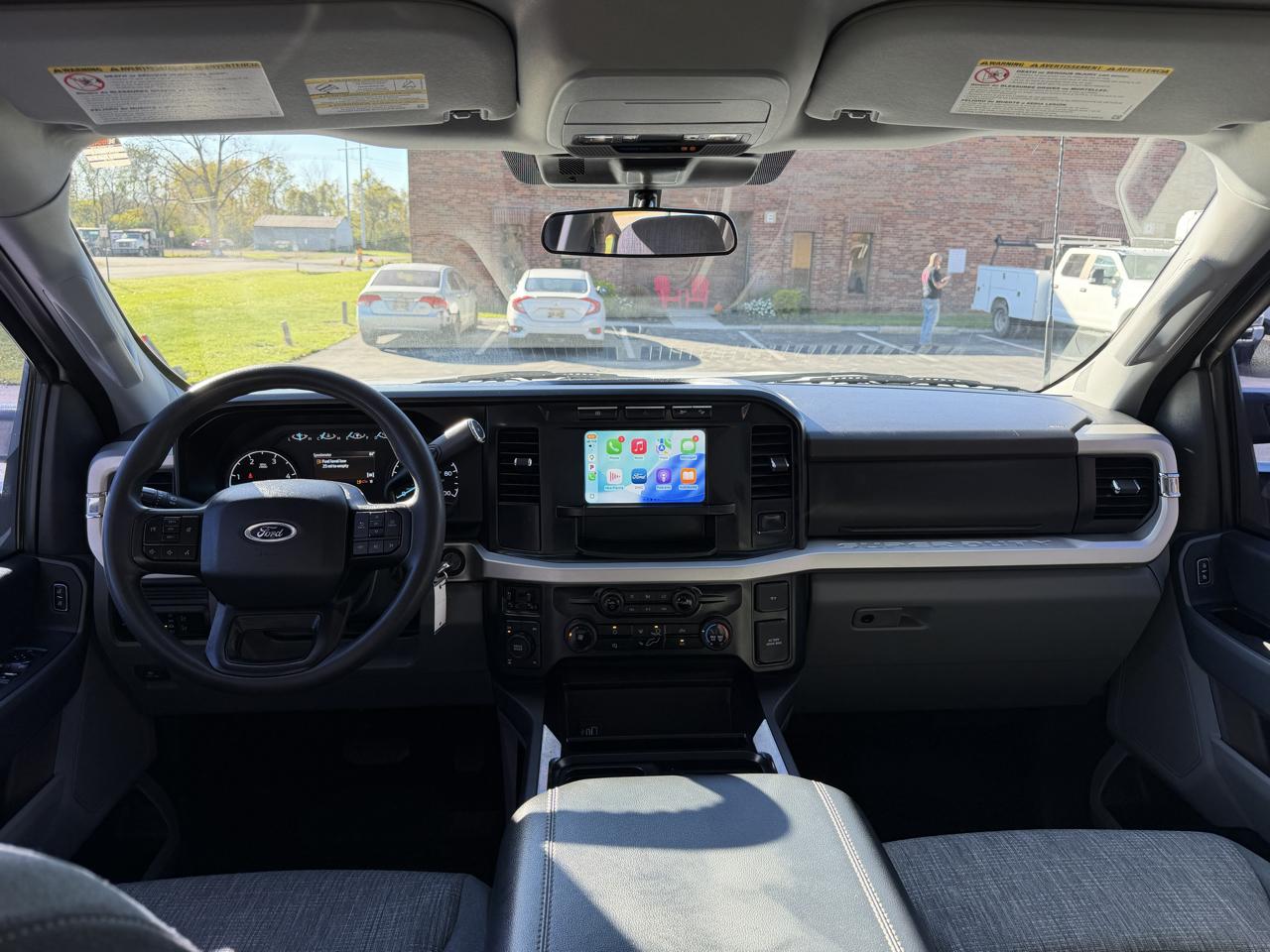 Ford F-250 SD XLT Crew Cab 4WD 2024