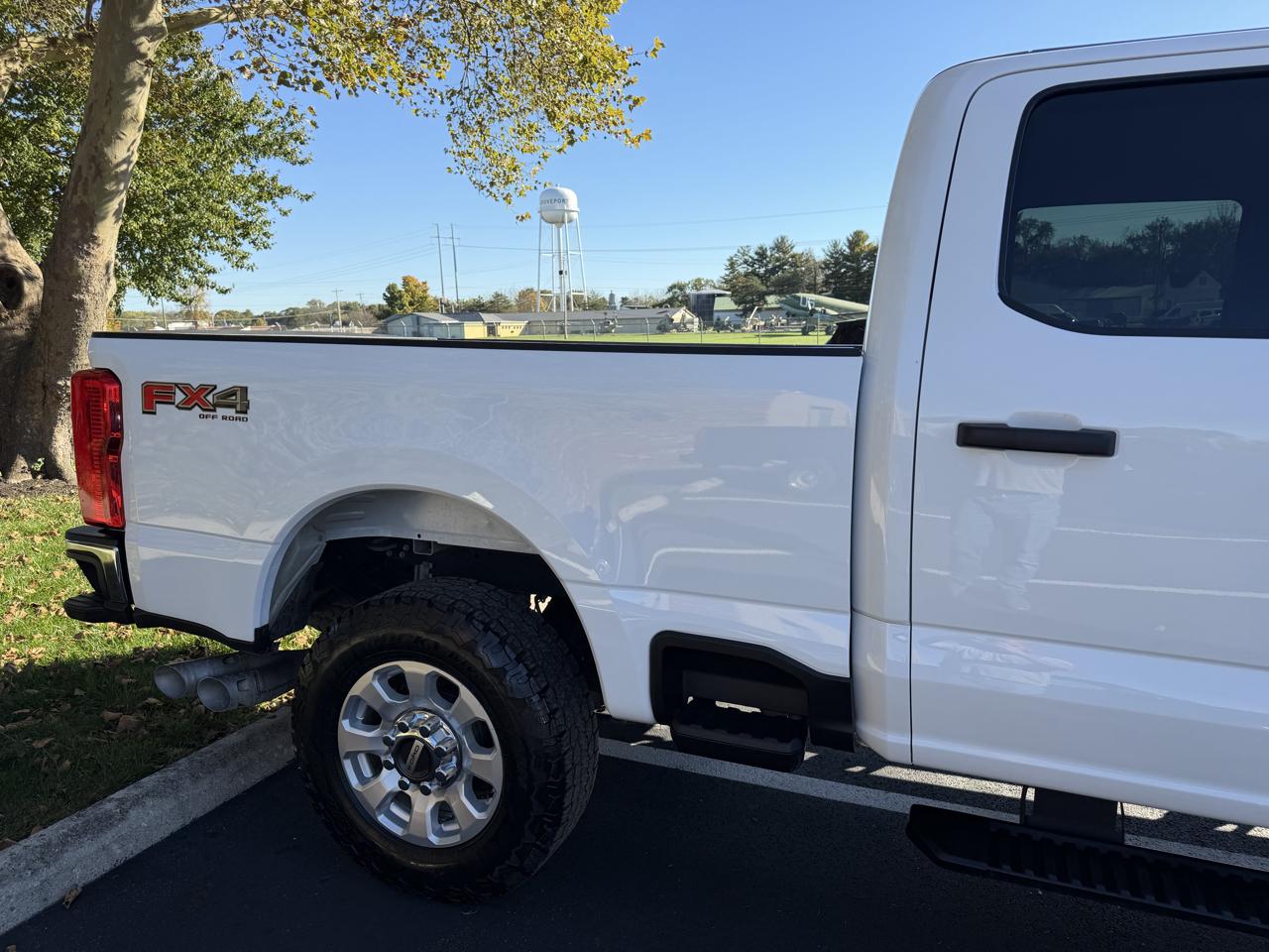 Ford F-250 SD XLT Crew Cab 4WD 2024