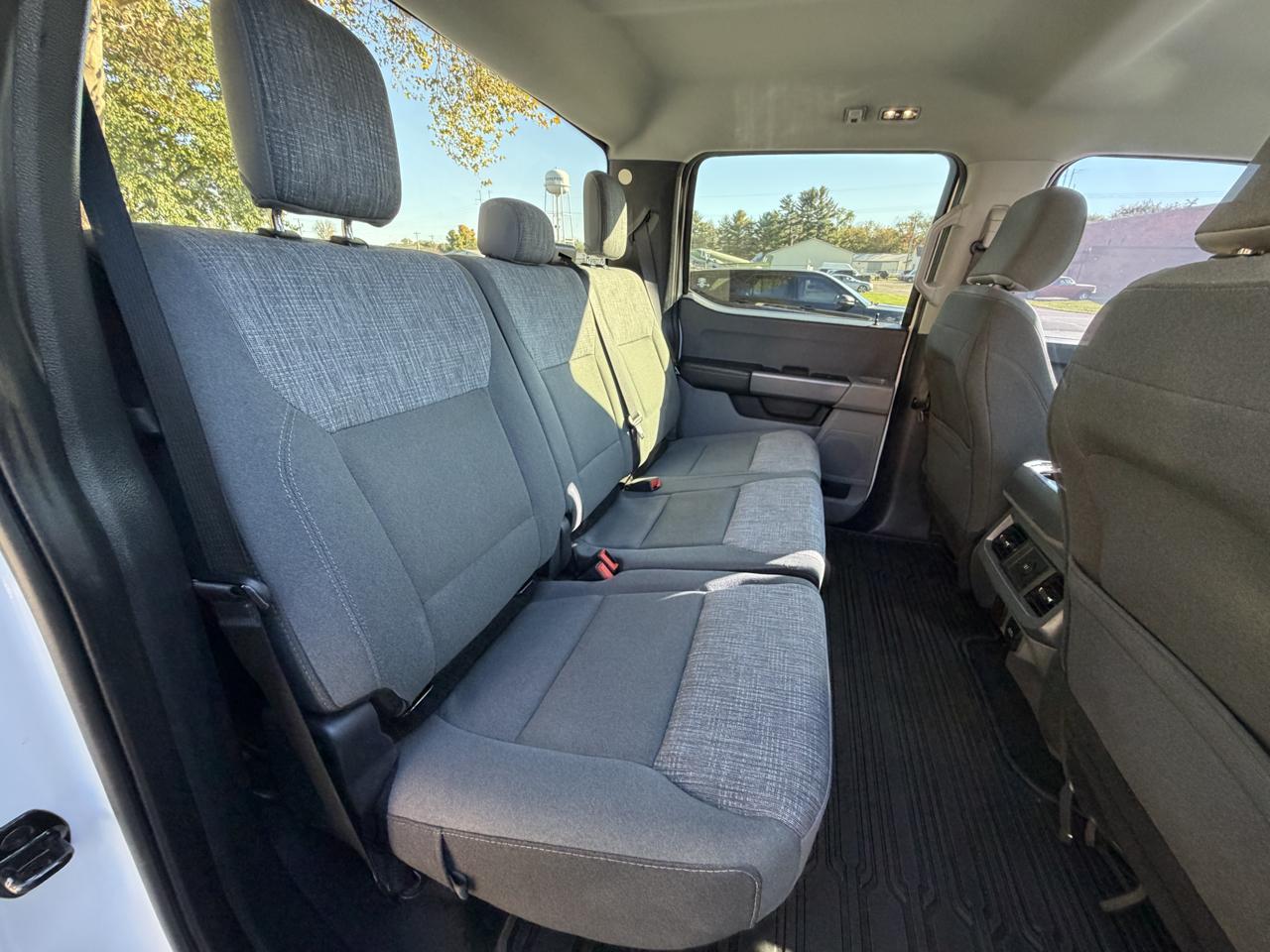 Ford F-250 SD XLT Crew Cab 4WD 2024