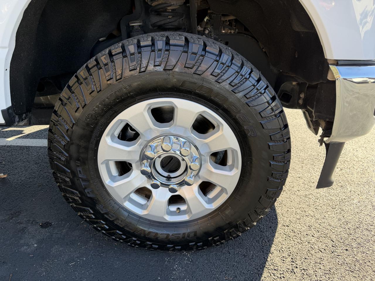 Ford F-250 SD XLT Crew Cab 4WD 2024