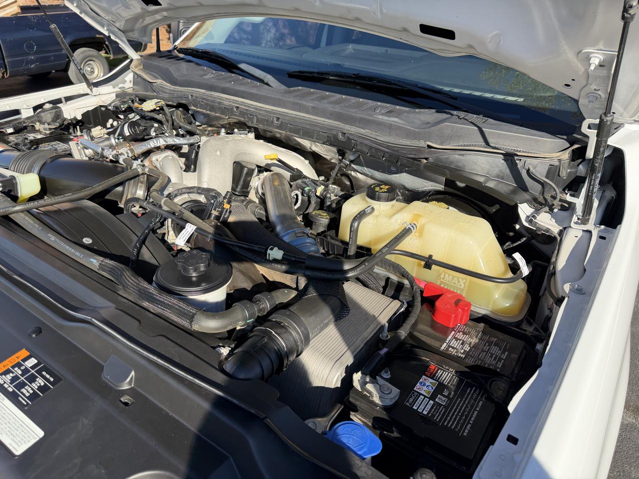 Ford F-250 SD XLT Crew Cab 4WD 2024