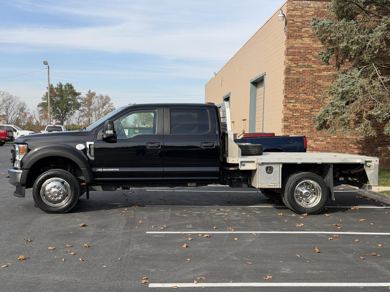 Ford F-450 SD Crew Cab DRW 4WD 2022