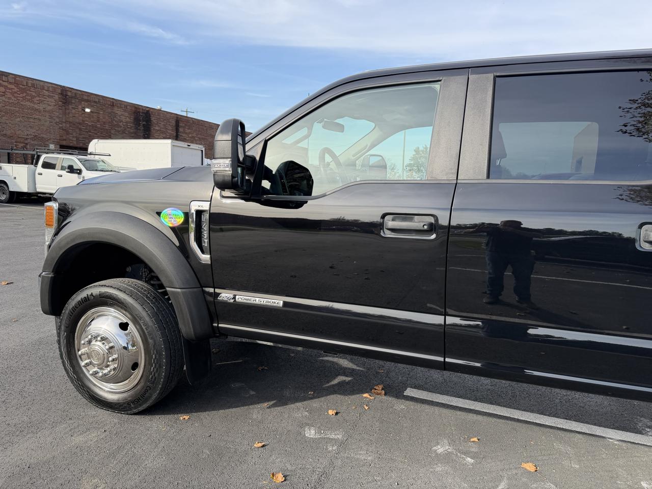 Ford F-450 SD Crew Cab DRW 4WD 2022