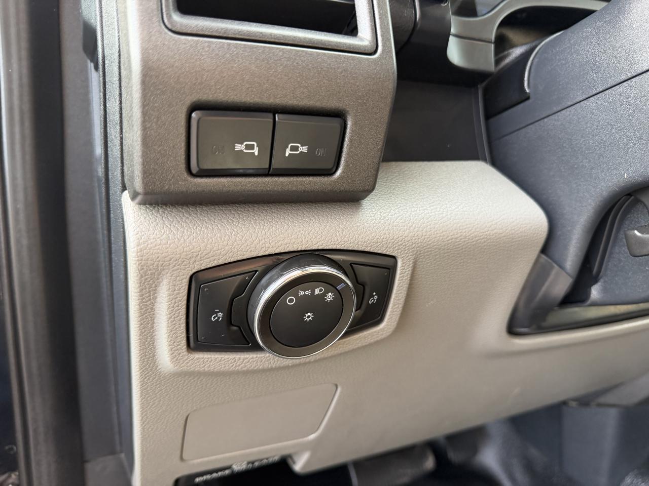 Ford F-450 SD Crew Cab DRW 4WD 2022