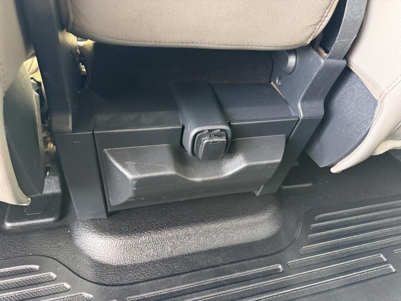 Ford F-450 SD Crew Cab DRW 4WD 2022