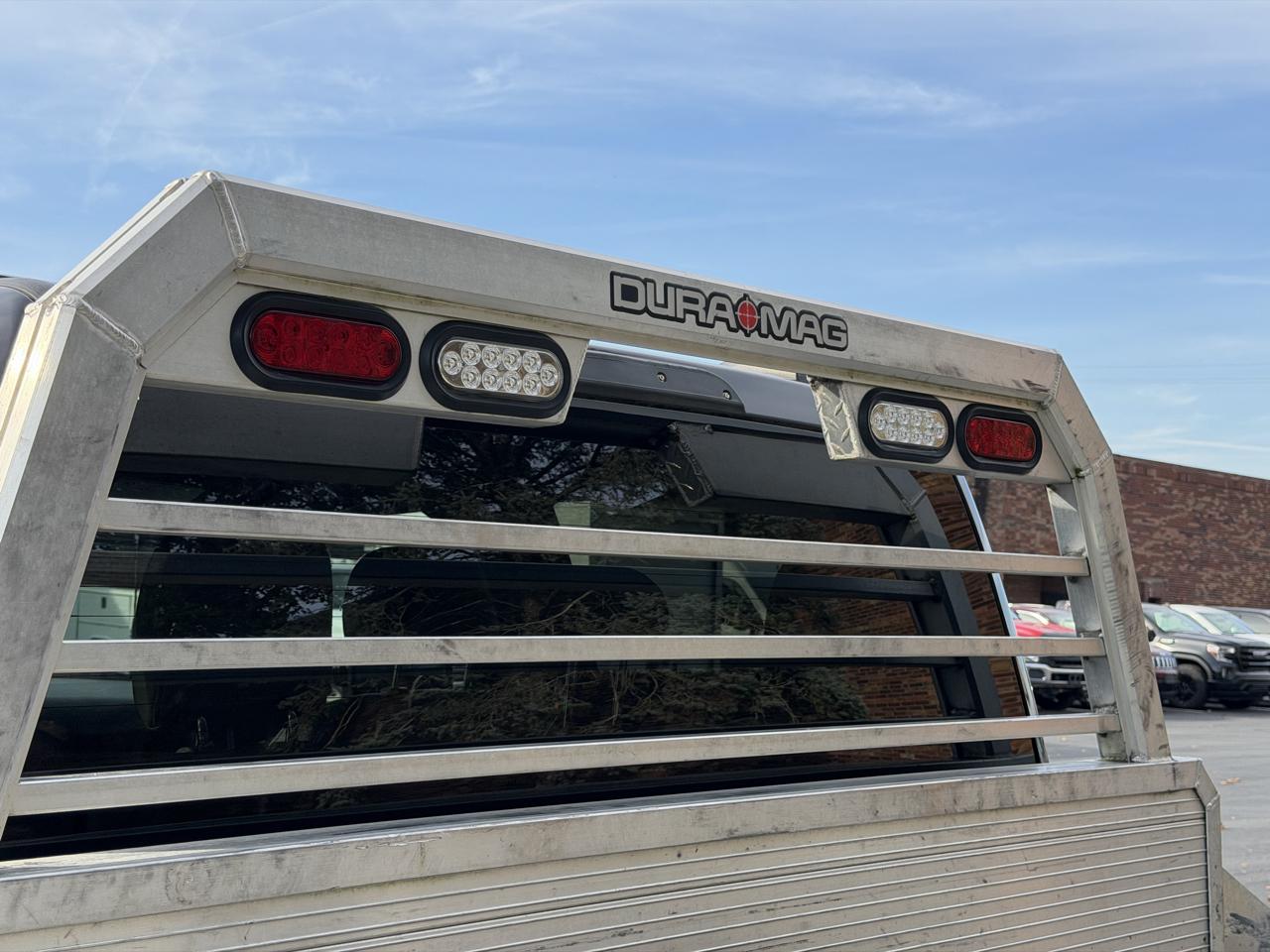 Ford F-450 SD Crew Cab DRW 4WD 2022