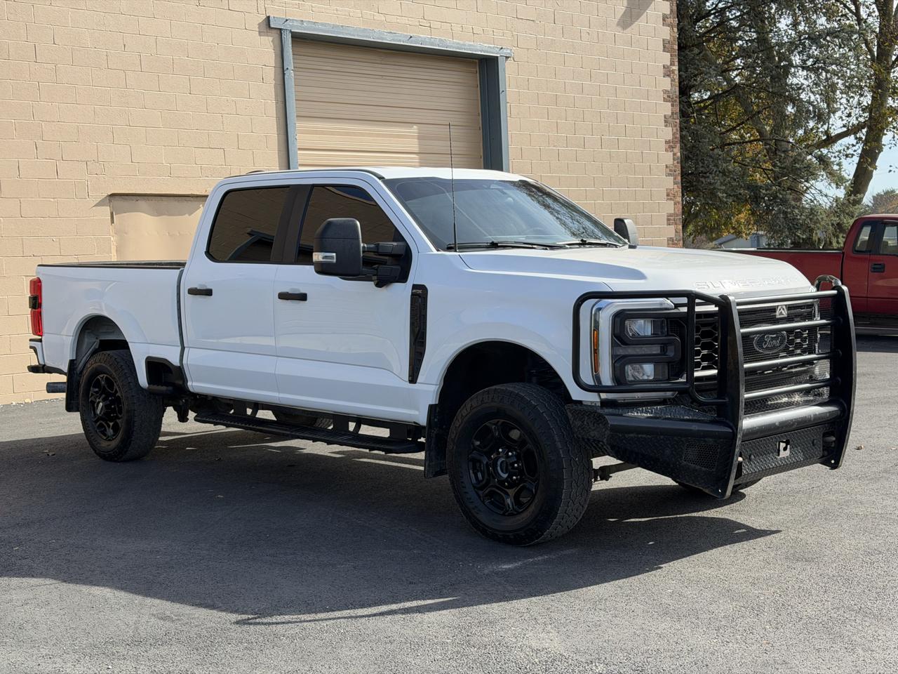 Ford F-250 SD XL Crew Cab Short Bed 4WD 2024