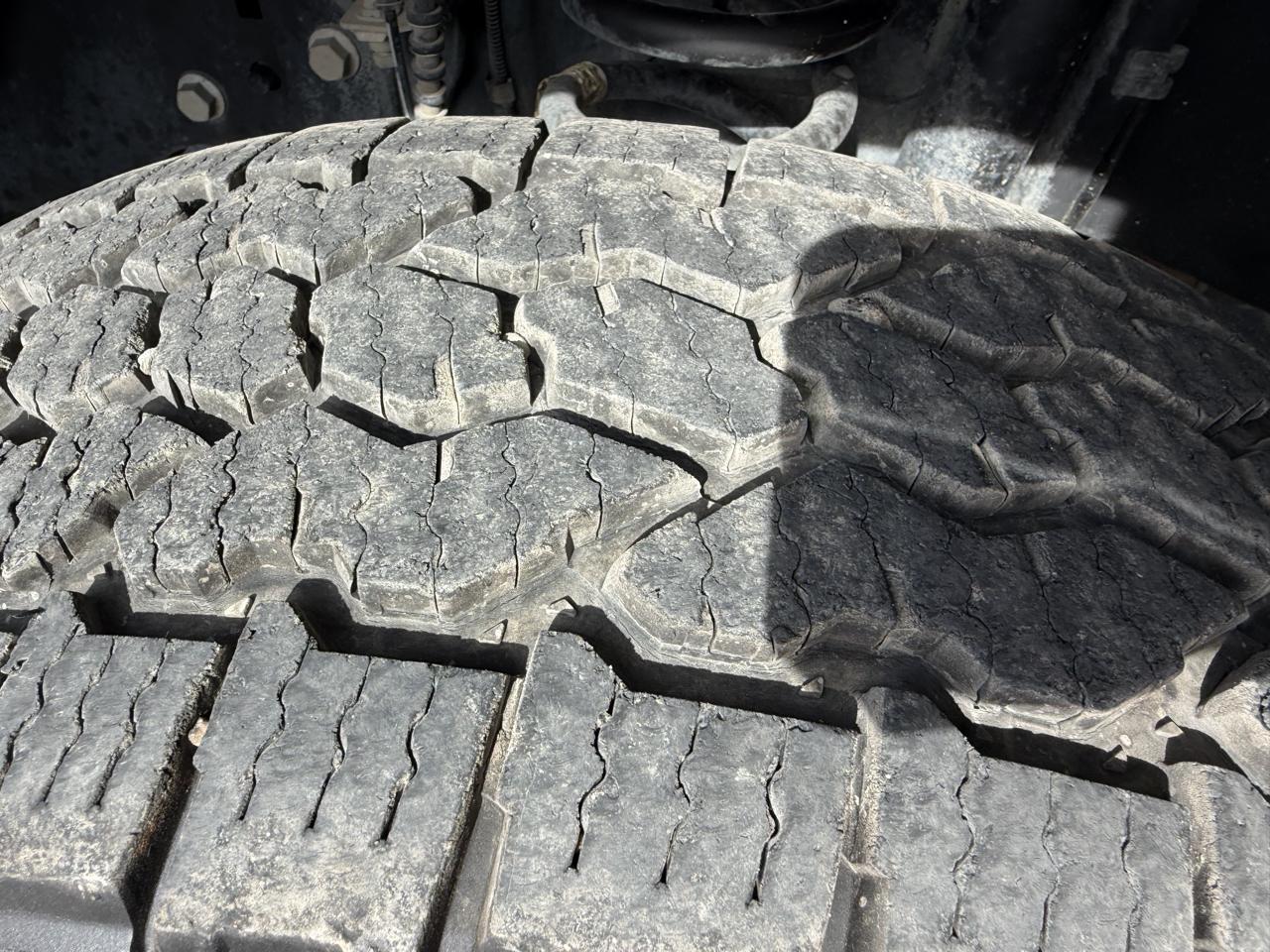 Ford F-250 SD XL Crew Cab Short Bed 4WD 2024