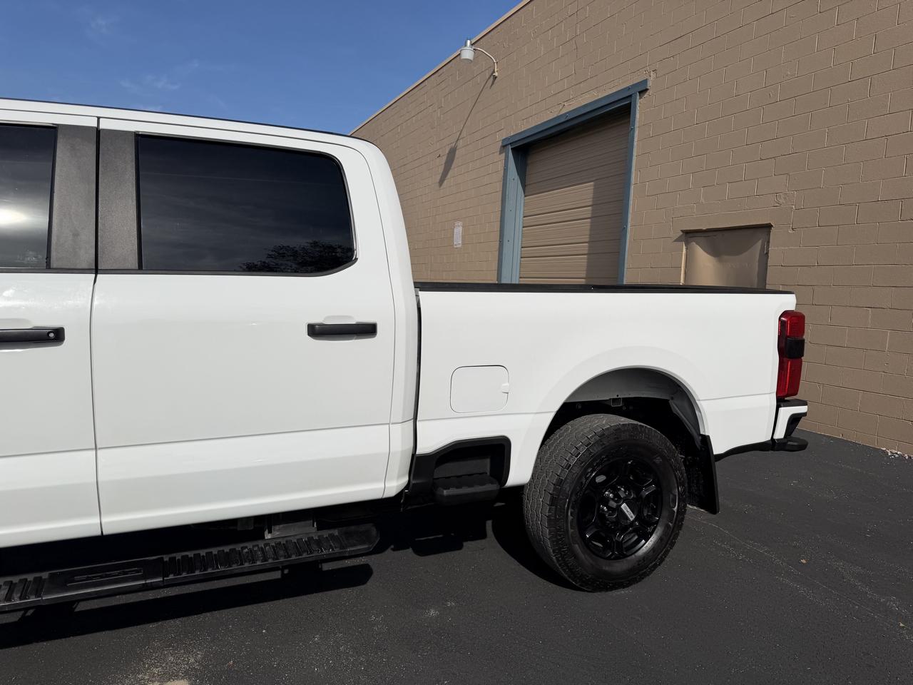 Ford F-250 SD XL Crew Cab Short Bed 4WD 2024