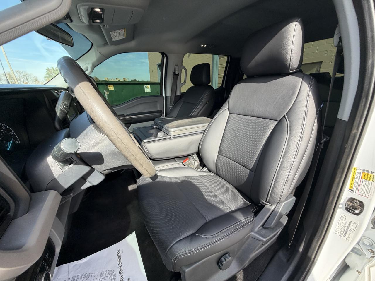 Ford F-250 SD XL Crew Cab Short Bed 4WD 2024