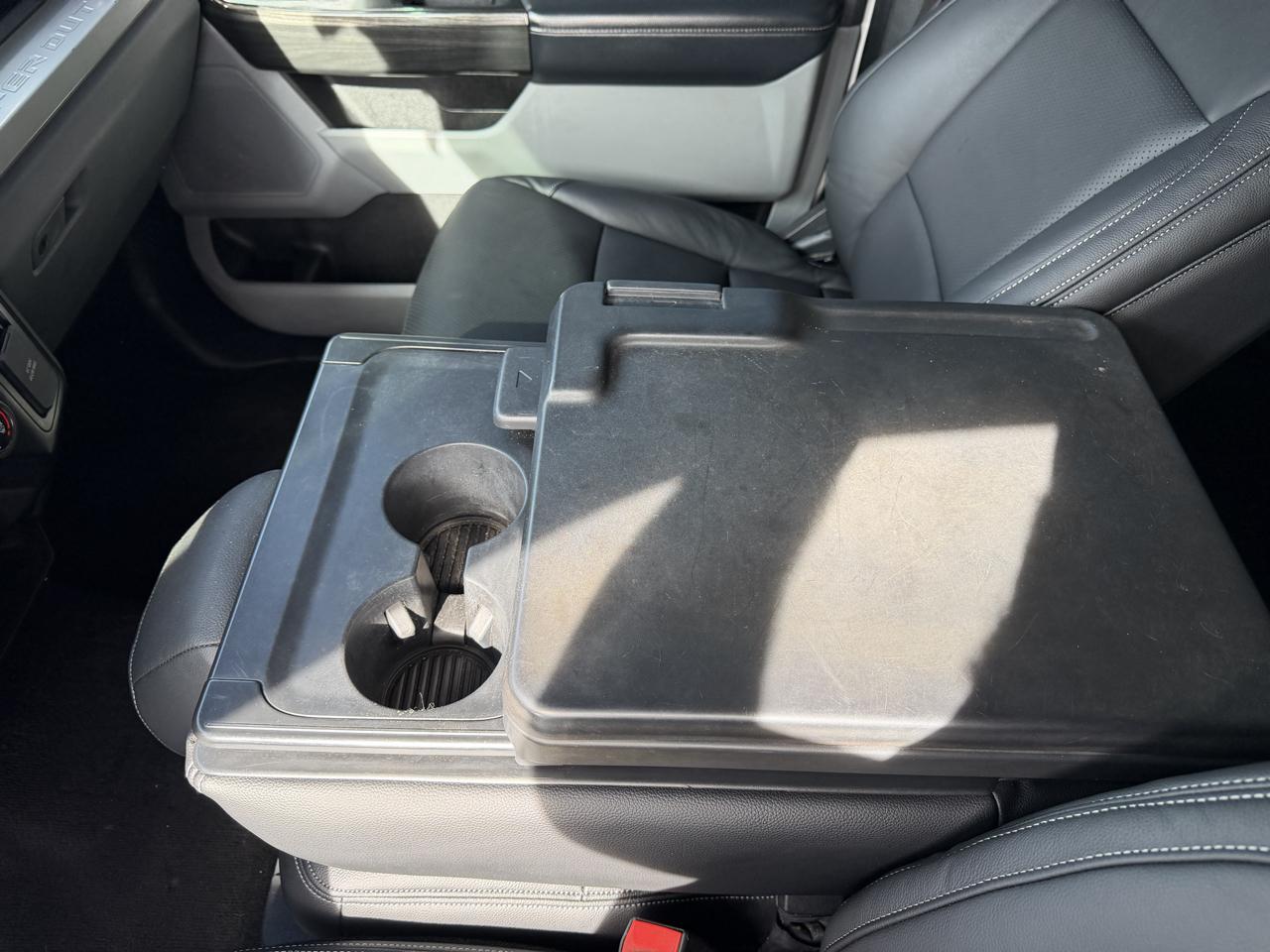 Ford F-250 SD XL Crew Cab Short Bed 4WD 2024