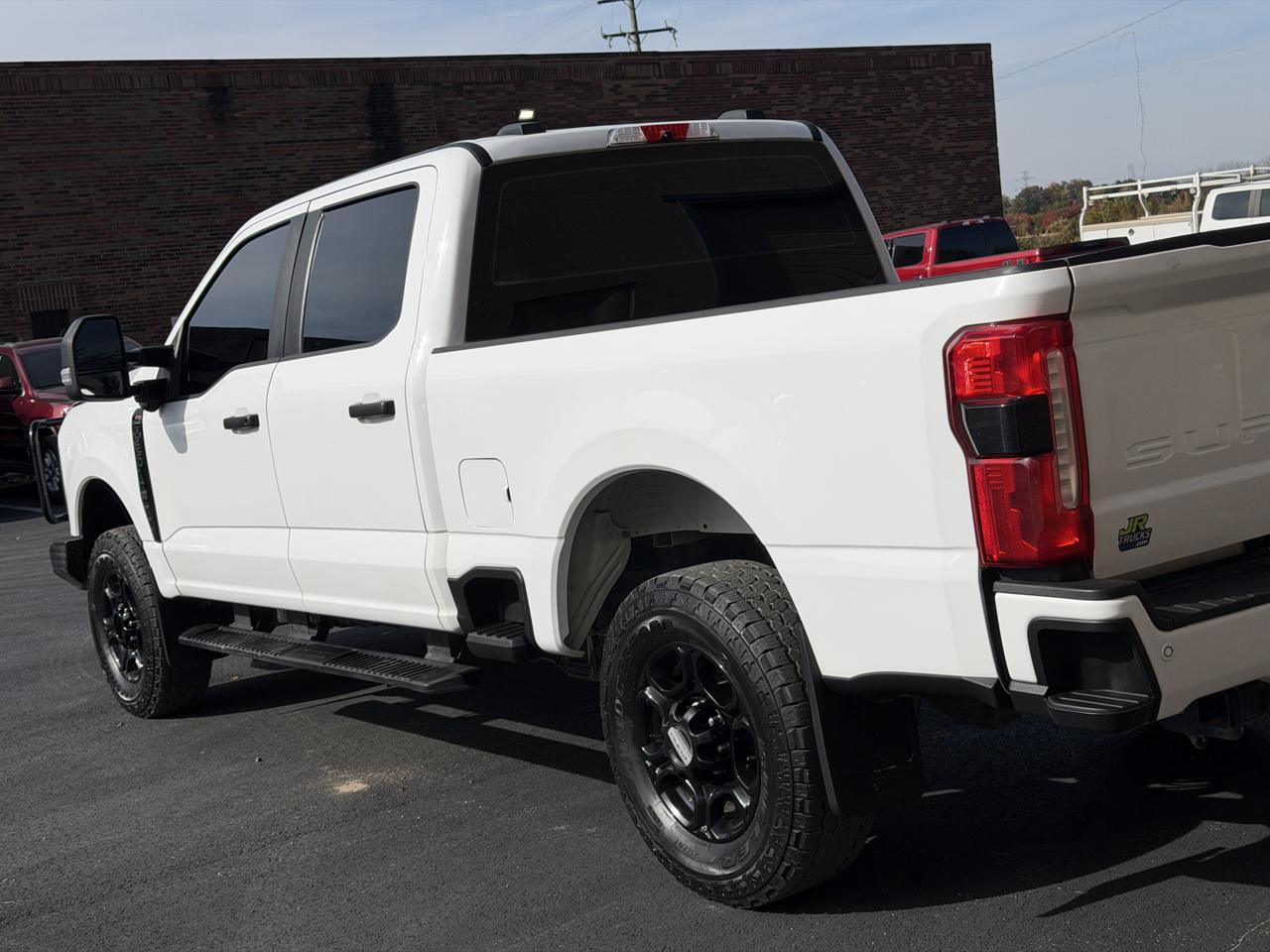 Ford F-250 SD XL Crew Cab Short Bed 4WD 2024