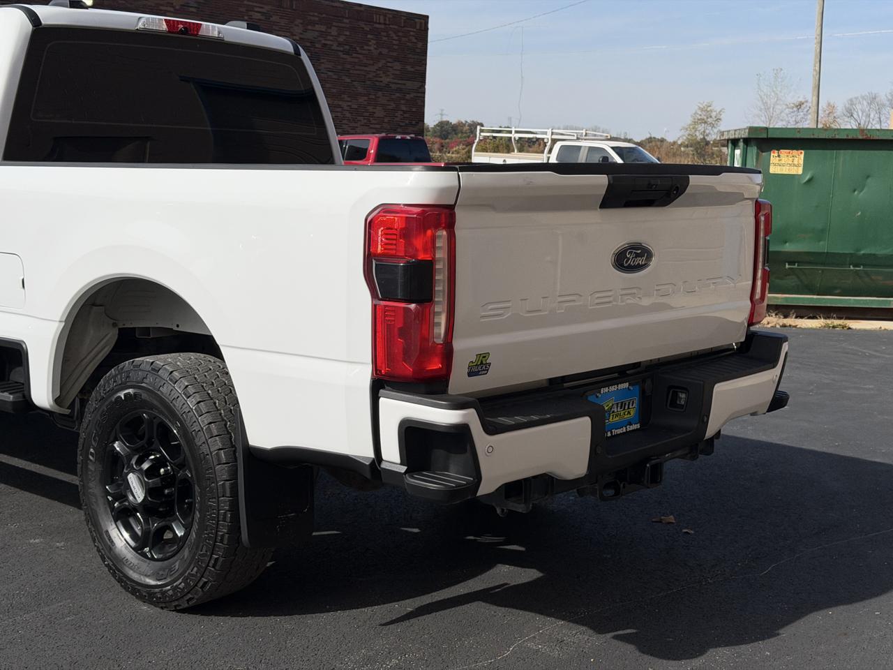 Ford F-250 SD XL Crew Cab Short Bed 4WD 2024