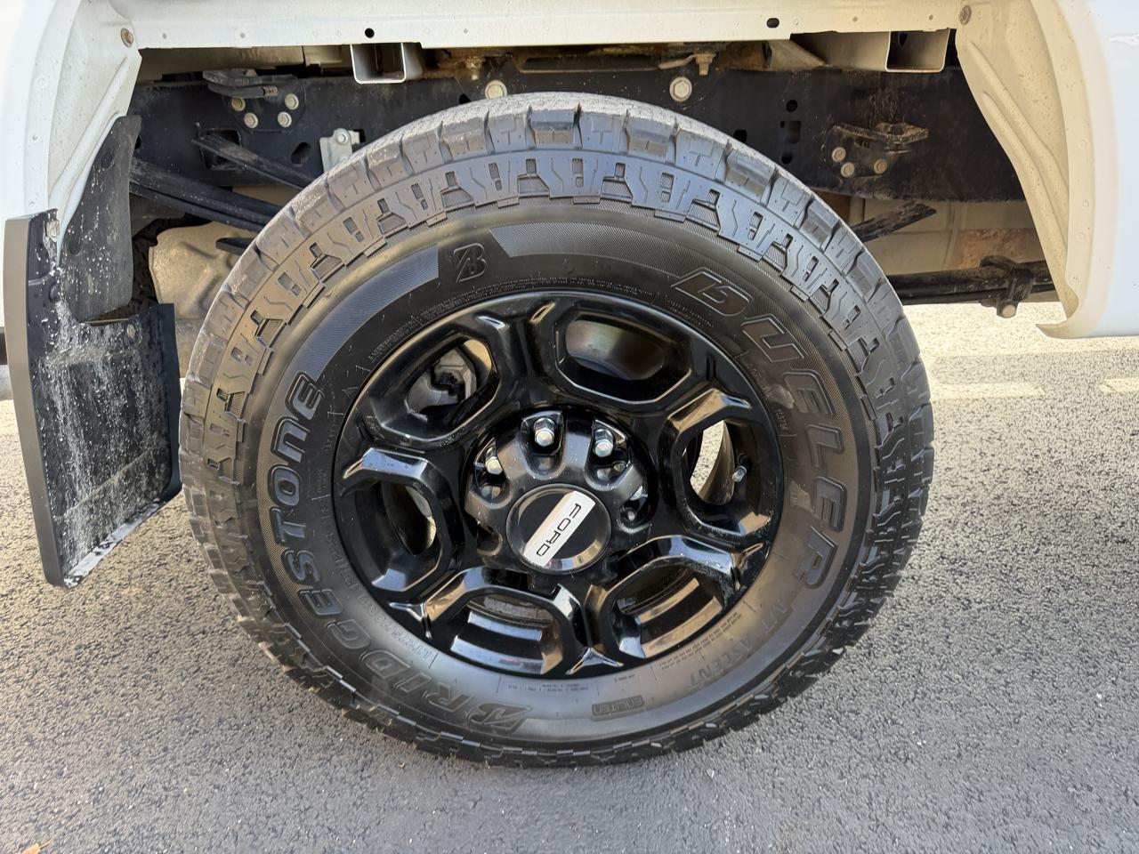 Ford F-250 SD XL Crew Cab Short Bed 4WD 2024