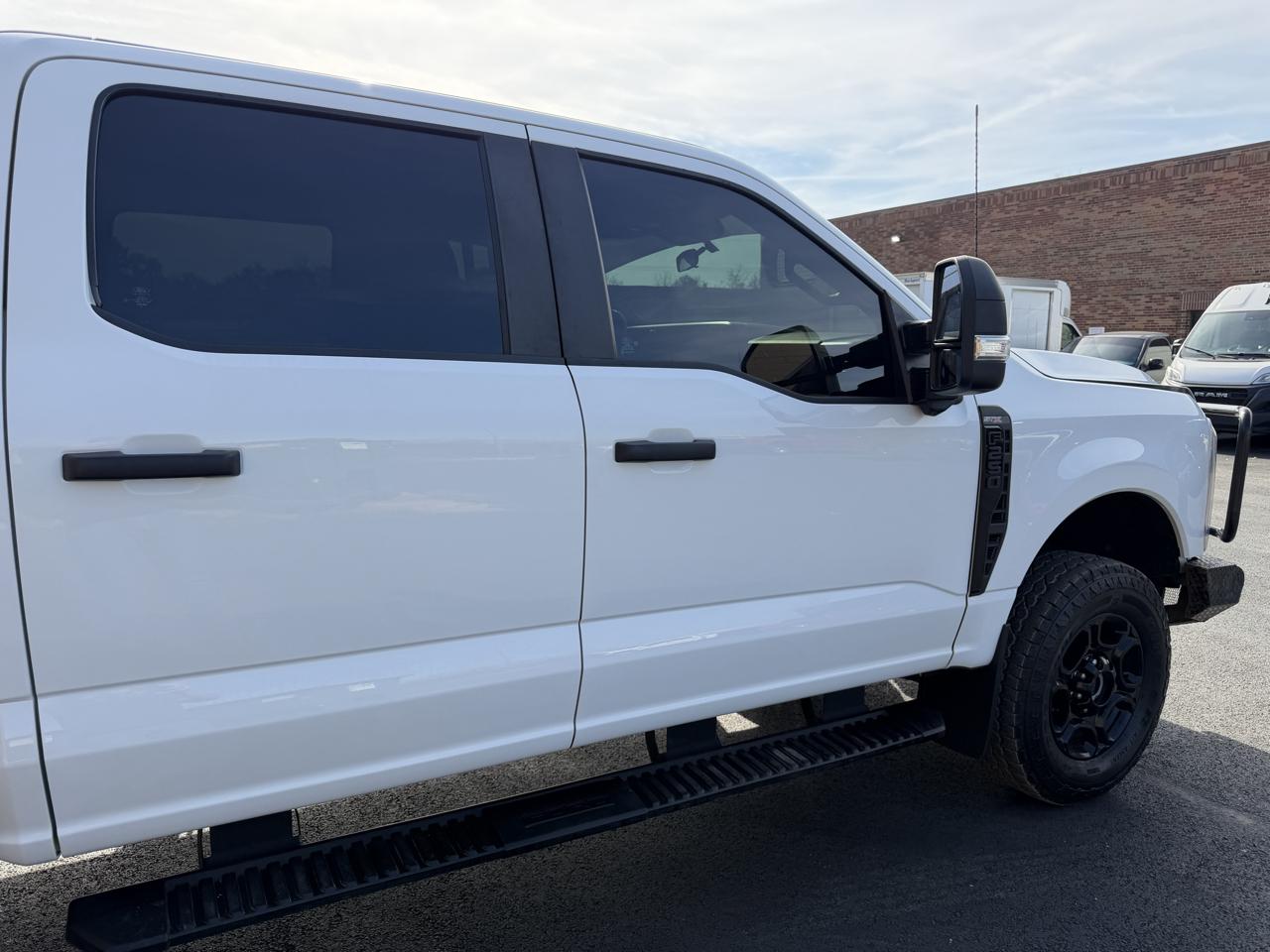Ford F-250 SD XL Crew Cab Short Bed 4WD 2024
