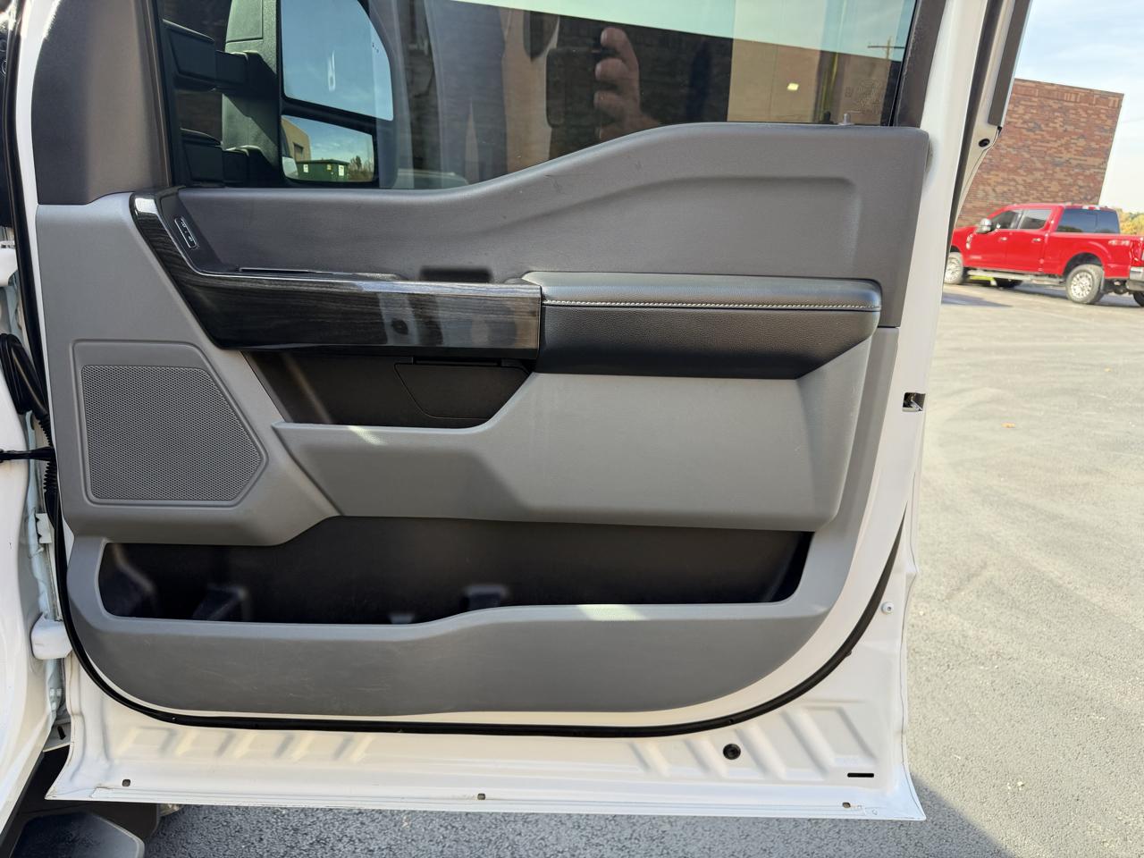Ford F-250 SD XL Crew Cab Short Bed 4WD 2024