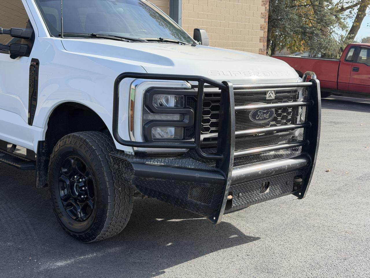 Ford F-250 SD XL Crew Cab Short Bed 4WD 2024