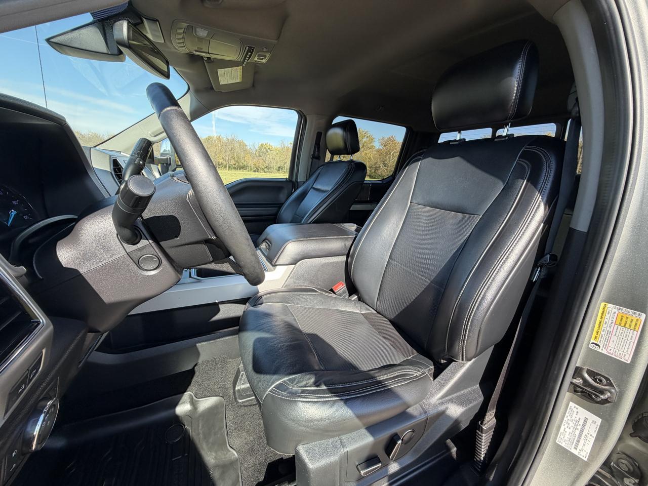Ford F-250 SD Lariat Crew Cab Short Bed 4WD 2019