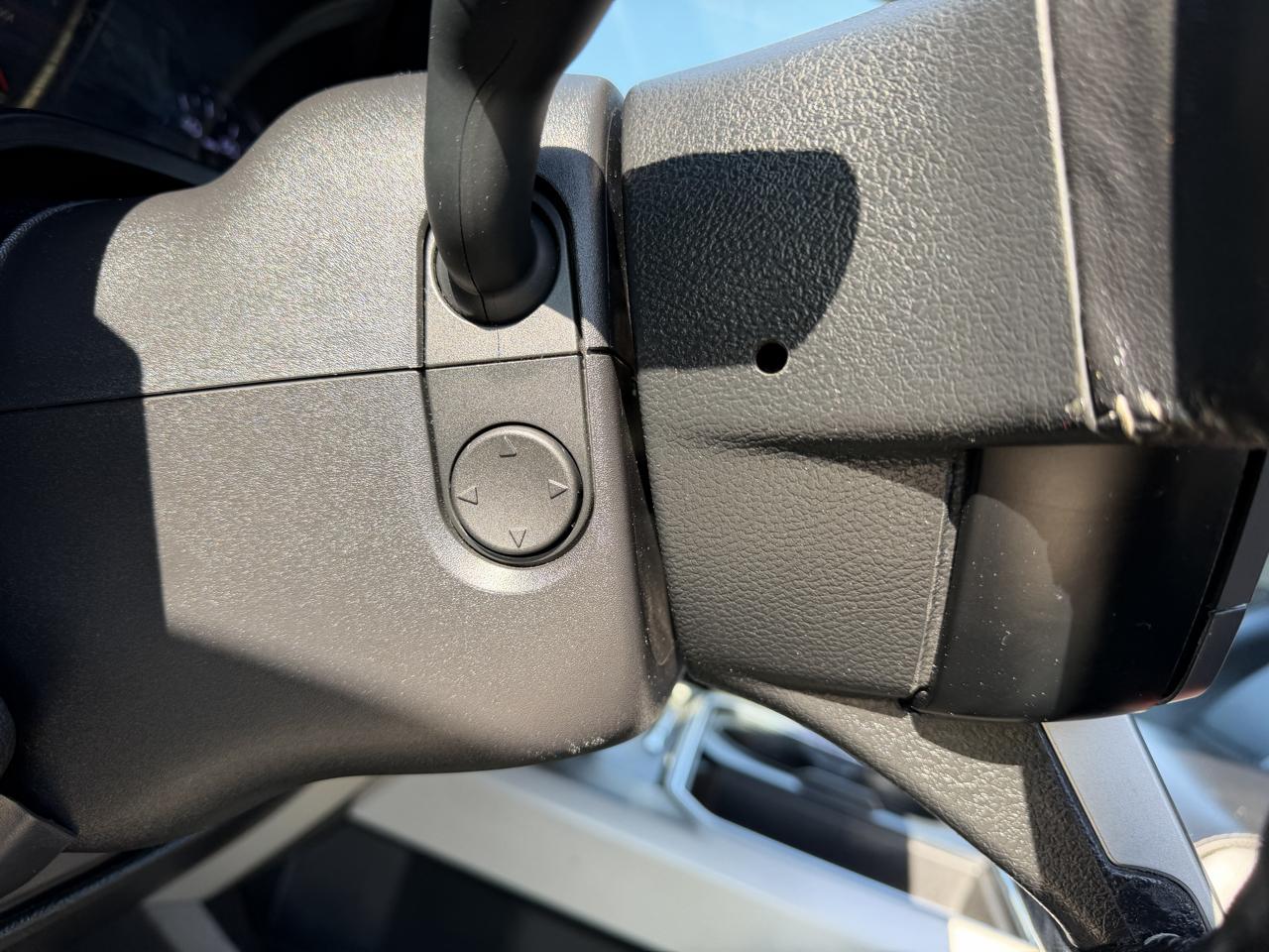 Ford F-250 SD Lariat Crew Cab Short Bed 4WD 2019