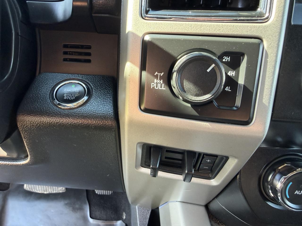 Ford F-250 SD Lariat Crew Cab Short Bed 4WD 2019