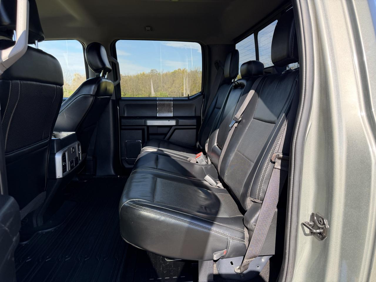 Ford F-250 SD Lariat Crew Cab Short Bed 4WD 2019