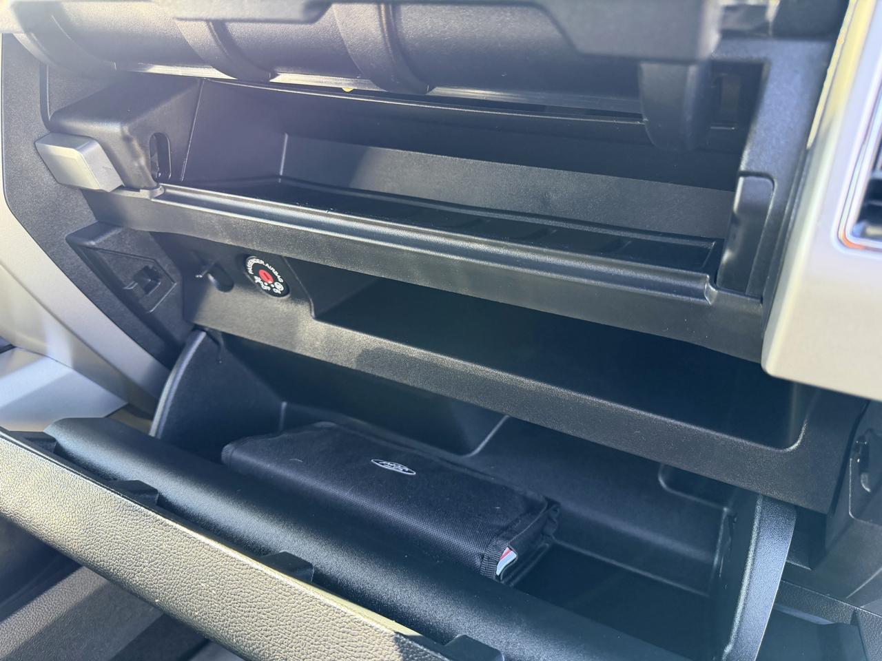 Ford F-250 SD Lariat Crew Cab Short Bed 4WD 2019