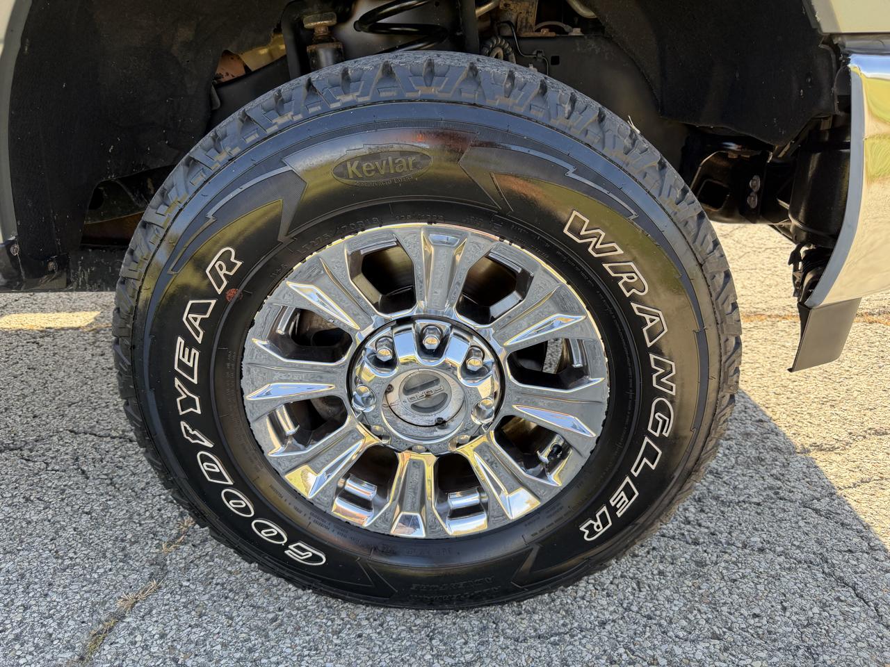 Ford F-250 SD Lariat Crew Cab Short Bed 4WD 2019