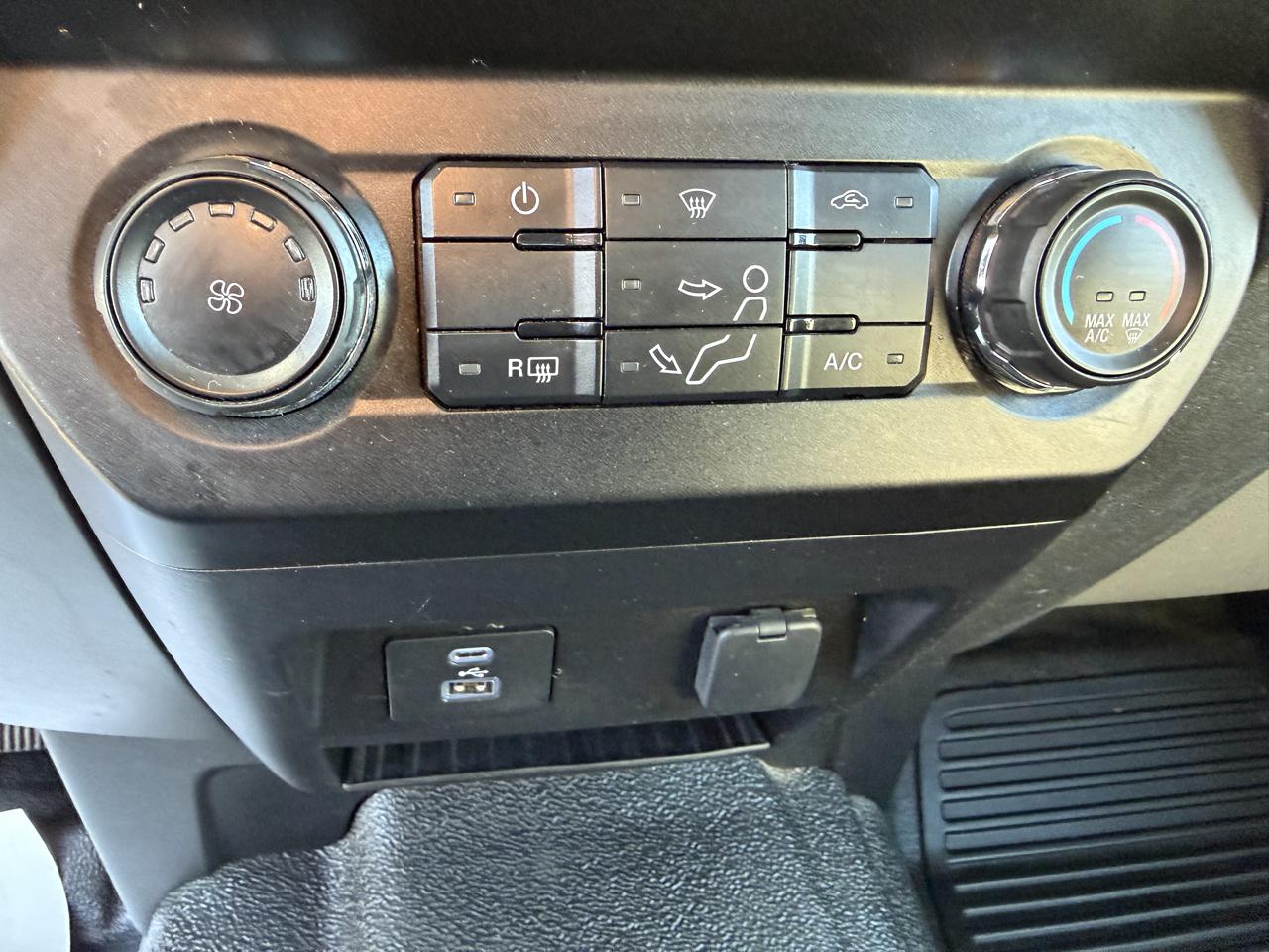 Ford F-350 SD XL SuperCab Long Bed 4WD 2021