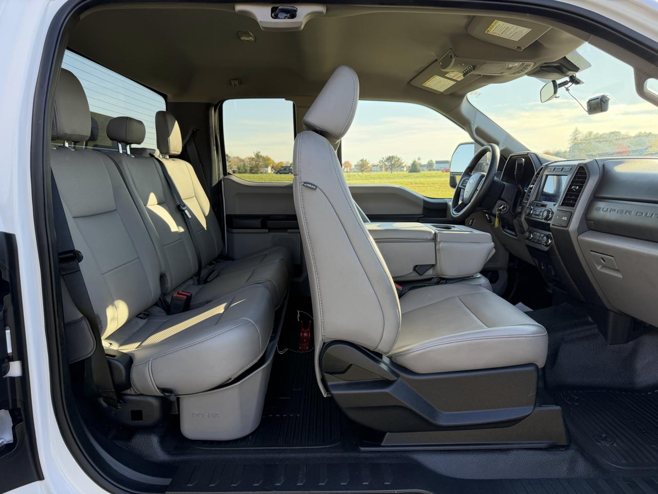 Ford F-350 SD XL SuperCab Long Bed 4WD 2021