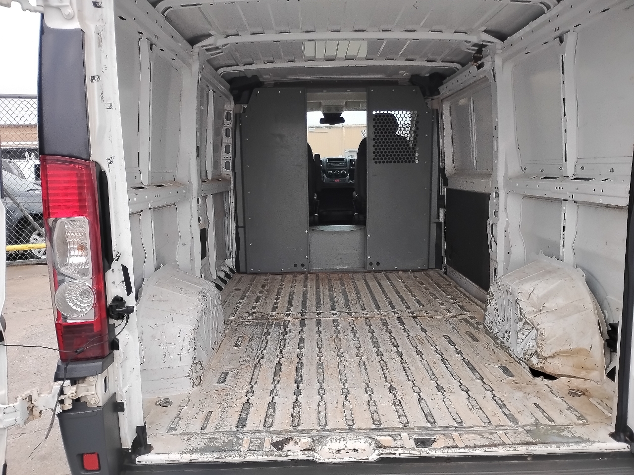 RAM Promaster 1500 Low Roof Tradesman 136-in. WB 2014